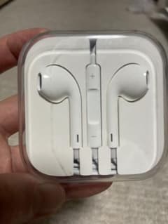 Apple EarPods with Remote and Micのサムネイル
