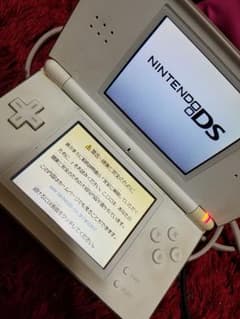 ニンテンドーDS liteのサムネイル