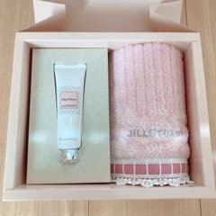 ※最終値下！JILLSTUART ハンドクリーム×タオルセットのサムネイル