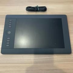 ペン無し Wacom Intuos Pro Mサイズ PTH-651 - メルカリ