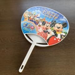 東京ディズニーリゾートのうちわ - メルカリ