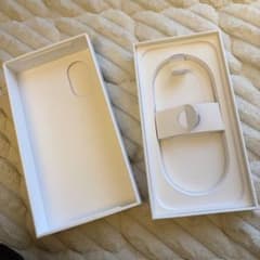 Apple iPhone 17セージ 空箱のサムネイル
