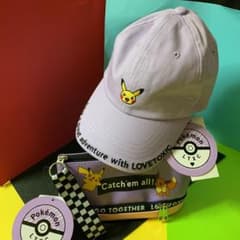 Lovetoxic ポケモンコラボ　ポーチ　キャップ　ピカチュウのサムネイル