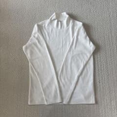 UNIQLOキッズ　ニット白のサムネイル
