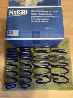 H&R ダウンサスVW ゴルフ7 ヴァリアント F30mm,R45mmのサムネイル