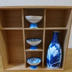 深川製磁 宮内庁御用達 牡丹金ミル 酒器揃 徳利 盃 4点セットのサムネイル