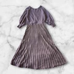 ナチュラルクチュール ニットワンピース プリーツ Aライン 美シルエットのサムネイル