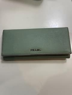 PRADA  サフィアーノ　パステルグリーン　二つ折り財布のサムネイル