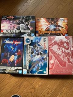 ガンプラ限定キットとHG ガンプラのサムネイル