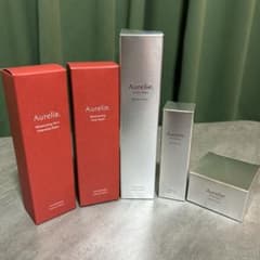 ☆新品未使用☆Aurelie. エイジングケア 5点セットのサムネイル