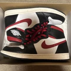 エアジョーダン1レトロ High Black/White/Gym Redのサムネイル