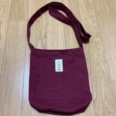 新品未開封品】トラベラーズノートLOVE AND TRIP サコッシュレッド