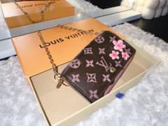 LOUIS VUITTON カードケース モノグラムのサムネイル