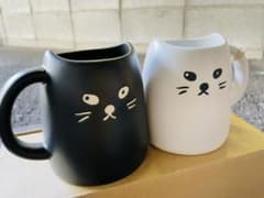 黒猫と白猫のペアマグのサムネイル