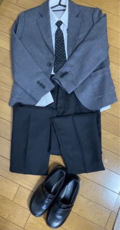 130 140 男の子　フォーマル　スーツ　セット売りのサムネイル