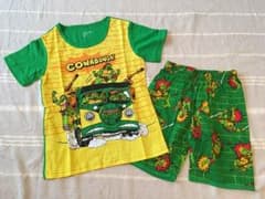 【新品】キッズパジャマ5T(110)タートルズ♡のサムネイル