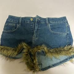 ファー付き デニムショートパンツのサムネイル
