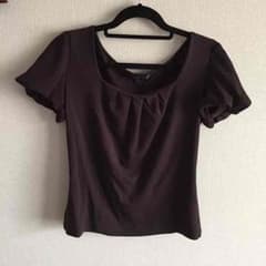 新品☆  INDIVI カットソー ブラウンのサムネイル