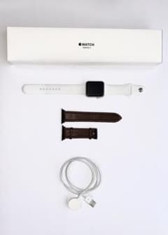 Apple Watch series 3 42mm GPSのサムネイル