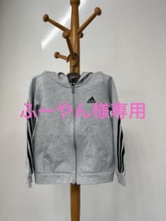 adidas キッズパーカーのサムネイル