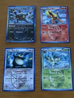 プラズマ団 ブラッキー、カビゴン、リーフィア、ブースター　4枚セット プラズマ団 ブラッキー、カビゴン、リーフィア、ブースター 4枚セット