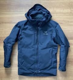 アークテリクス　フィション　SV  ブラック　XS （日本のM）ゴアテックスのサムネイル
