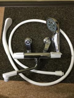 SANEI シャワー水栓　Refaシャワーヘッド付き　SK1811 中古品