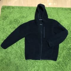 ユニクロ　ボアフリースパーカーのサムネイル