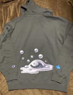 【M】新品 ドラクエ×Champion コラボ パーカー/アウトレット限定 C チャンピオン×ドラゴンクエスト】遊び心あふれる限定コレクション登場