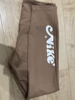ano様専用　NIKE レギンス　Lサイズ　未使用のサムネイル