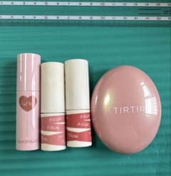 【美品】コスメ 4点セット TIRTIRクッションファンデ INTO Uリップのサムネイル