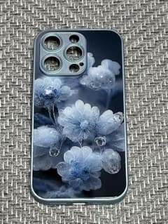 iPhone 14 Pro 専用ケース 花柄デザインのサムネイル