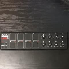 AKAI LPD8 MIDIコントローラー   SERATO DJのサムネイル