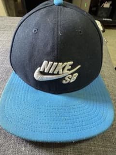 Nike SB フラットブリムキャップ 黒/青のサムネイル