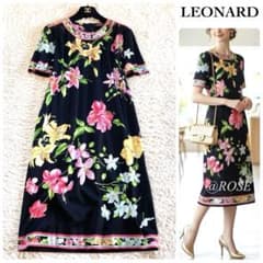 【極美品】レオナール パフスリーブ ボタニカル 花柄 トリム ロングワンピース 極美品】レオナール ボタニカル フラワートリム 花柄 百合 ロング
