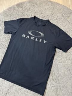オークリー　Tシャツ　黒　XLのサムネイル