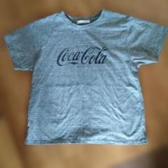 ローリーズファームCoca-Cola 半袖 Tシャツ グレーのサムネイル
