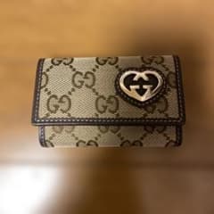 新品 未使用 お値引き不可 GUCCI GGパターン ハート型ロゴキーケース