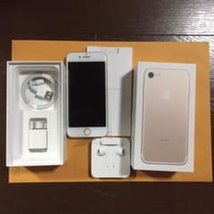 パプリカ様専用新品 iPhone 7 Gold 32 GB auのサムネイル