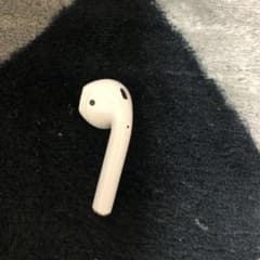 AirPods 左耳のサムネイル