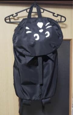 にゃー　ネネット　猫の顔プリント 黒リュックのサムネイル