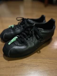 Nike Classic Cortez Leather Triple Blackのサムネイル