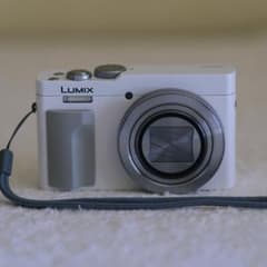 【ほぼ新品】Panasonic LUMIX DC-TZ99 ホワイトのサムネイル