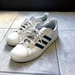 adidas スニーカー ホワイト ネイビー メンズのサムネイル