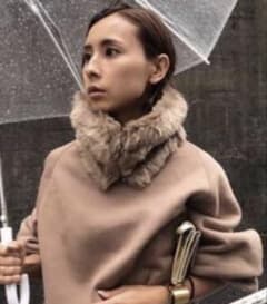 AMERI アメリ ファー付き トレーナーのサムネイル
