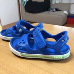 クロックス サンダルのサムネイル