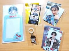 新品未使用　龍宮城KENTさんグッズ5点セット　トレカホルダー・ガチャ・トレカのサムネイル