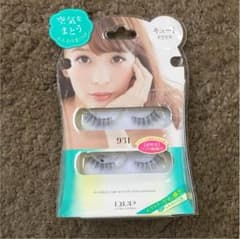 つけまつげのサムネイル