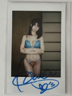 希少】瀬戸環奈 直筆サイン入りチェキ（ブルーランジェリー） - メルカリ