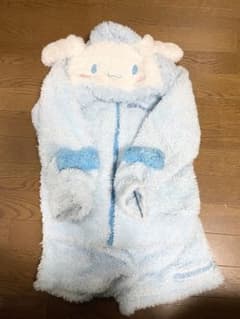 シナモンロール モコモコパジャマ上下140のサムネイル